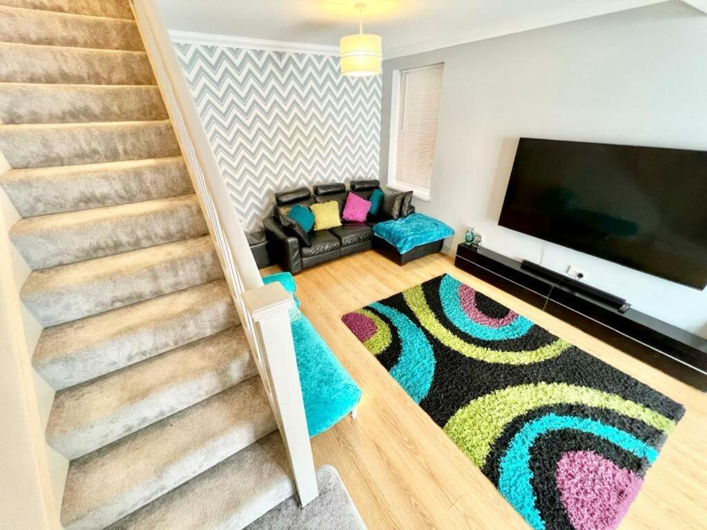 Lovely Spacious Room Near Train Station And University Dallington  외부 사진